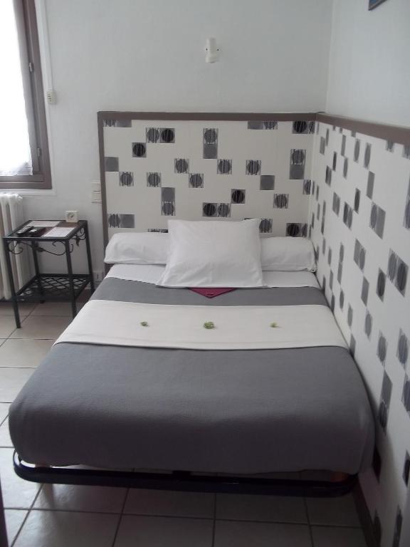Hotel Innova Cardabella Aviñón Habitación foto